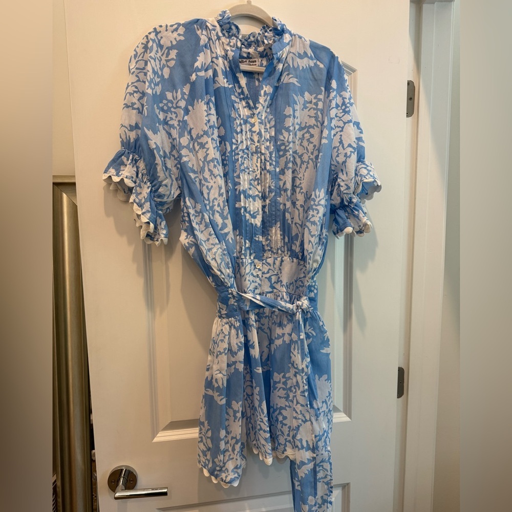 Juliet Dunn Blouson Palladio Dress in Cornflower Blue